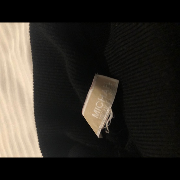 MK sweater - Picture 3 of 3